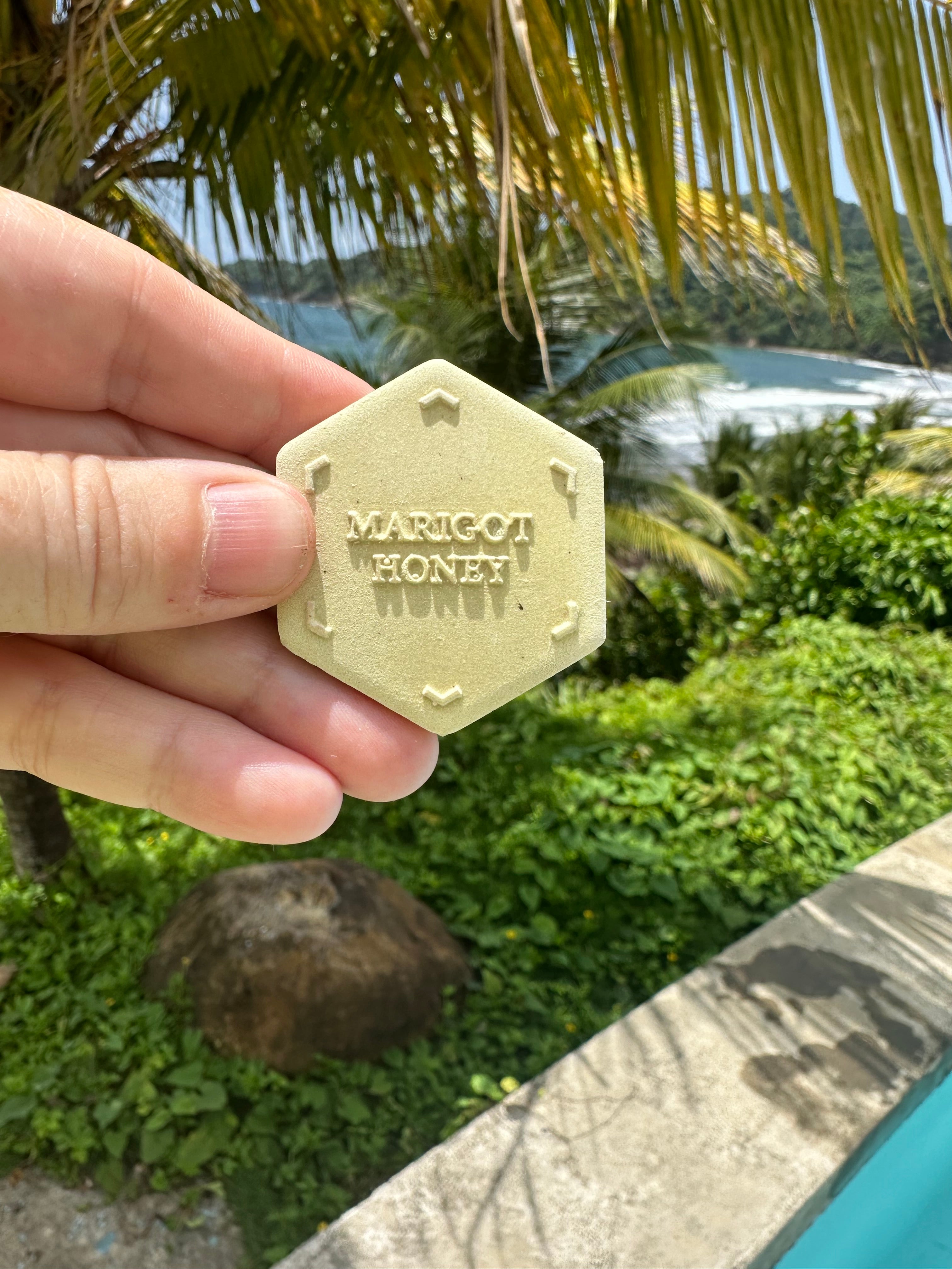 Marigot Honey Scent Coin-1