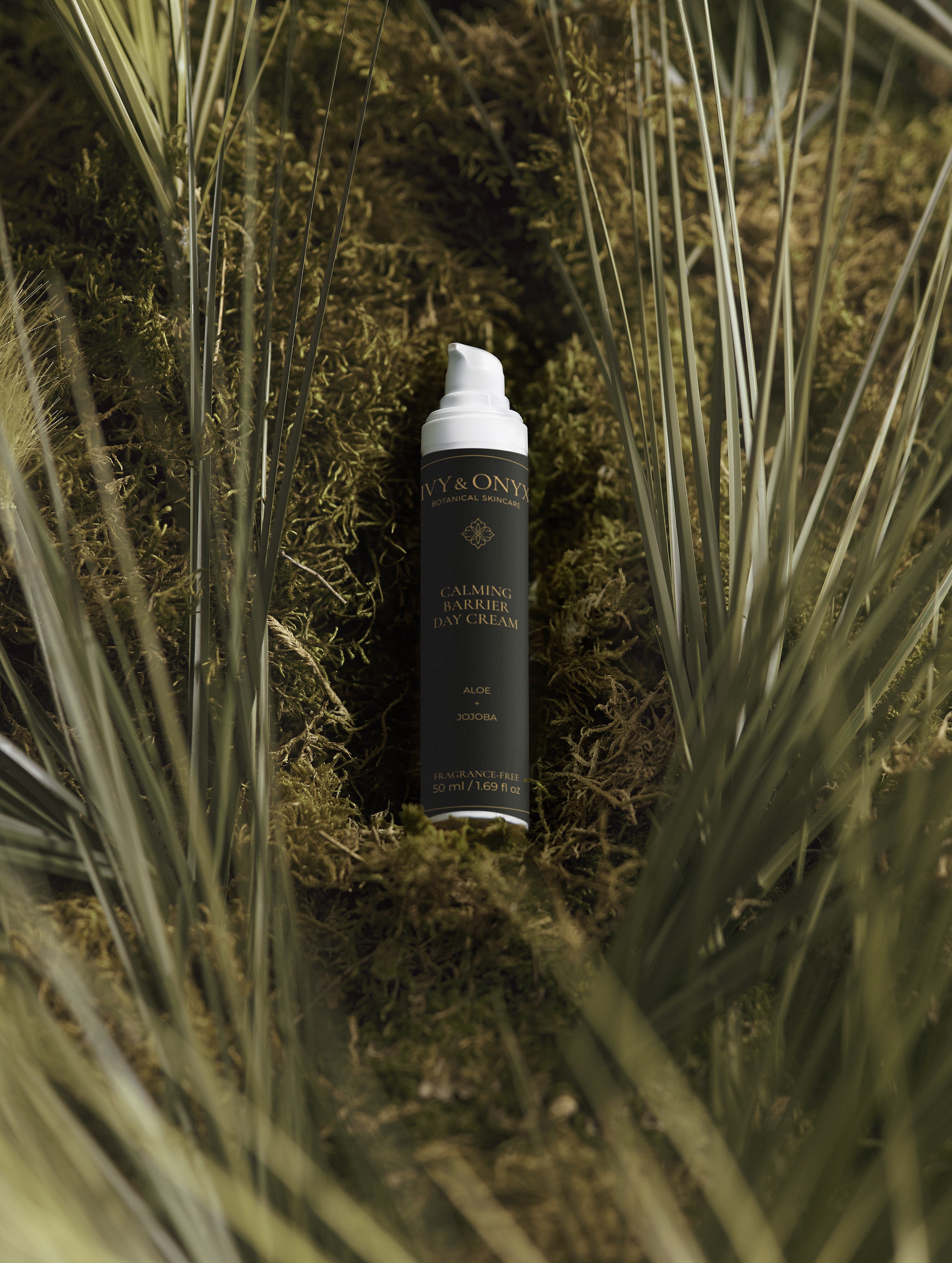 Calming Barrier Moisturizer for Sensitive Skin | IVY & ONYX