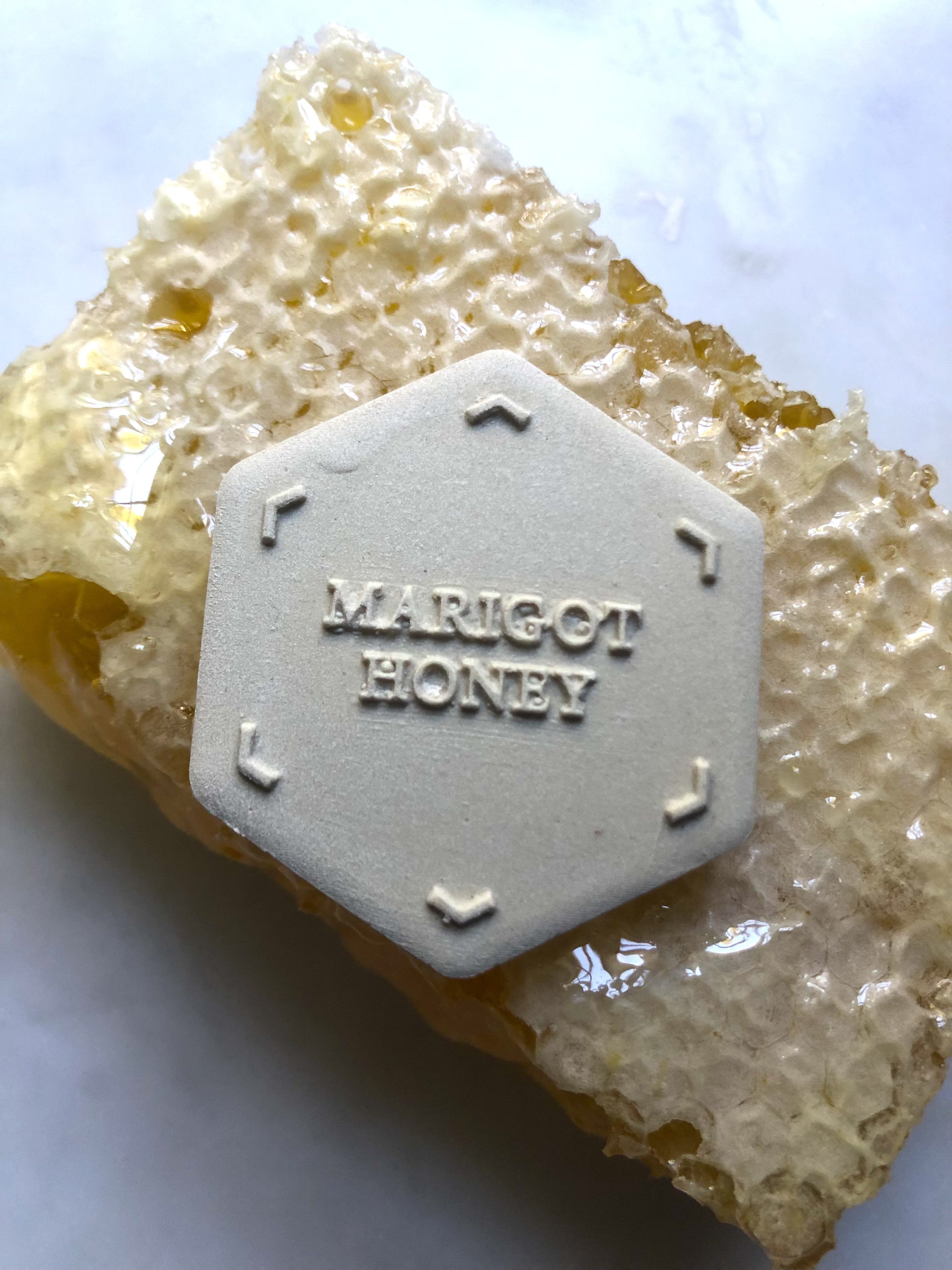 Marigot Honey Scent Coin-0